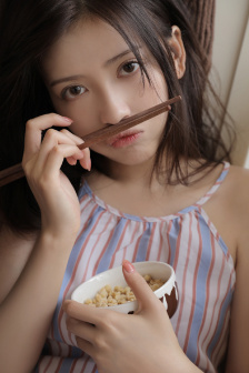 在工地跟一个做完接着另一个